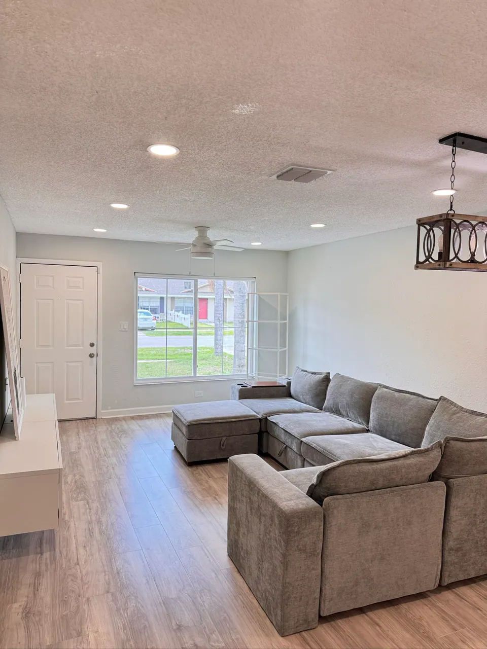 Charming half-duplex near Downtown Orlando